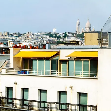 Charming Studio Near Louvres Paris